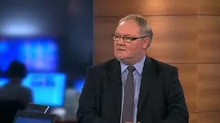 Polskie LNG odstąpiło od budowy azotowni, która miała być częścią kompleksu terminalu LNG w Świnoujściu. Wynagrodzenie umowne Konsorcjum Saipem, w skład którego wchodzi m.in. PBG, uległo zmniejszeniu o kwotę 120 mln zł. Prezes Polskiego LNG powiedział w TVN CNBC, że ma umowę na budowę gazociągu z Pol-Aquą.