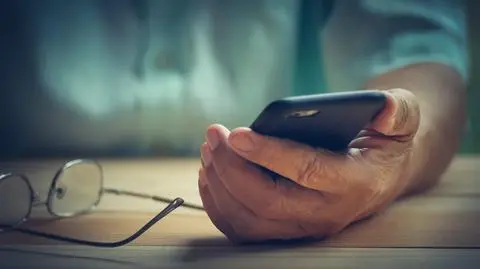 PKO BP ostrzega przed oszustwami na koronawirusa, fałszywe SMS-y