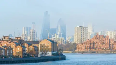 Premier May chce zmiany praw obywateli krajów UE po okresie przejściowym