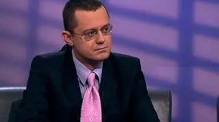 Nawet 600 tysięcy emerytów może otrzymać dodatkowo średnio po ponad 850 złotych jeśli złożą do końca roku wniosek o ponowne przeliczenie świadczenia emerytalnego. Kto i na jakich zasadach może to zrobić. O szczegóły w magazynie "Pieniądze od rana" Jacka Dziekana z ZUS-u pyta Robert Stankiewicz. 