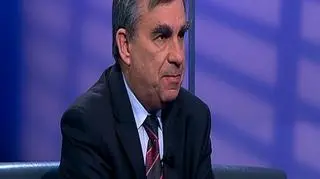 Już 1 października wchodzi w życie nowe rozporządzenie Ministra Nauki i Szkolnictwa Wyższego o kredytach studenckich. Studenci, których dochód na osobę wynosi nie więcej niż 600 złotych, będą mogli wystąpić o stuprocentowe poręczenie kredytu - mówi prof. Witold Jurek, wiceminister Nauki i Szkolnictwa Wyższego. Prowizja kredytów studenckich wyniesie 1,5 proc. 