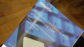 Łapownictwo i korupcja - to najczęstsze nadużycia w polskich firmach. Prawie 3/4 prezesów największych polskich spółek uważa, że nieprawidłowości w przedsiębiorstwach stanowią poważny problem i zagrożenie dla całej gospodarki - to główne wnioski z raportu "Nadużycia 2008" przygotowanego przez firmę doradczą Deloitte. Jakie są inne najczęstsze nadużycia i jak można się z nimi uporać?