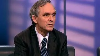 - Główna stopa procentowa może spaść do poziomu 3 procent - powiedział w TVN CNBC Biznes członek RPP. Stanisław Owsiak dodał, że obecnie jest duże pole do obniżek stóp procentowych, jednak jego zdaniem cięcie stóp na najbliższym posiedzeniu - w przyszłym tygodniu, jest wątpliwe. Z profesorem w programie "Pieniądze od rana" rozmawiał Robert Stankiewicz.