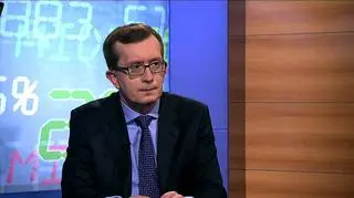 Zatrudnienie w firmach w kwietniu wzrosło o 3,9 proc. w ujęciu rocznym. Oczekiwano 4 proc. Jarosław Janecki, główny ekonomista Societe Generale uważa, że te dane nie wpłyną na politykę RPP. 