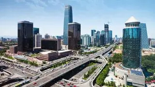 W ostatnich tygodniach złe dane na temat produkcji przemysłowej w Chinach i dramatyczne spadki na tamtejszych giełdach pociągnęły w dół światowe rynki kapitałowe i ceny surowców, a zwłaszcza ropy