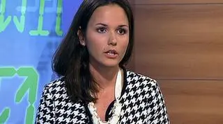 Nie chcesz mieszkać tak jak wszyscy - jak wybrać oryginalny projekt domu? Polacy najchętniej wybierają najtańsze, mało oryginalne projekty domów. Jednak na 100 tysięcy projektów 10 tysięcy to projekty zamawiane indywidualnie. Ile zapłacimy za jedyny w swoim rodzaju dom? Gościem programu Godzina dla Pieniędzy była Agnieszka Rumińska, redaktor portalu Bryła.pl.