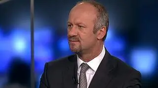 Banki zaczynają zaostrzać kryteria w przyznawaniu kart kredytowych. Powodem jest coraz większa liczba niespłacanego zadłużenia. Klienci, którzy zalegają ze spłatą sponad 30 dni podlegają specjalnej obserwacji tzw. miękkiej windykacji - powiedział prezes Citi Handlowego Sławomir Sikora.