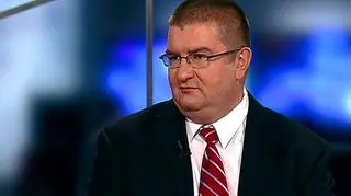 unijny trybunał rozstrzygnie czy nakładanie restrykcji na fundusze emerytalne jest legalne. Zgodnie z obowiązującymi w Polsce regulacjami fundusze emerytalne nie mogą inwestować w zagraniczne aktywa więcej niż 5 proc swoich środków. Zdaniem Komisji Europejskiej takie rozwiązanie narusza zasadę swobodnego przepływu kapitału obowiązującą w Unii Europejskiej. Gościem Marcina Kowalskiego w programie 90 minut był zygmunt Kostkiewicz, wiceprezydent PKPP Lewiatan.