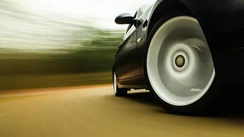 Sprzedaż samochodów z najwyższej półki. Zaskakujący efekt w czasie pandemii