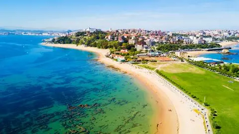 Wizz Air uruchomił połączenia do Santander