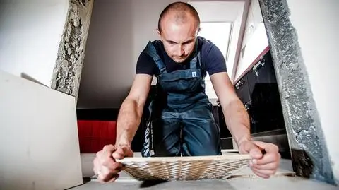 Polacy wyznaczają standardy najwyższej, ciężkiej i odpowiedzialnej pracy w Wielkiej Brytanii - mówi Sadowski 