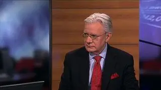 Amerykański sekretarz skarbu Timothy Geithner przyjeżdża dziś do Europy. Do końca tygodnia odwiedzi Niemcy, Francję i Włochy. Będzie apelował o to, aby przywódcy państw strefy euro i EBC opracowali wykonalny plan stabilizujący finanse państw najmocniej pogrążonych w kryzysie długu. Gościem Roberta Stankiewicza o poranku był Roman Rewald, Amerykańska Izba Handlowa w Polsce.