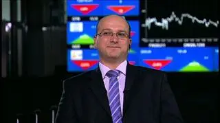 Protektor, który produkuje i sprzedaje obuwie ochronne, militarne i specjalistyczne chce kupić od MSP spółkę obuwniczą Befado. Czy uda się przejąć firmę, jak to wpłynie na dochody i działalność Protektora mówi Paweł Strączyński, członek zarządu Protektora. Protektor myśli też o sprzedaży swojego lubelskiego zakładu i przeniesieniu produkcji do specjalnej strefy ekonomicznej, a także o zmianie centrum usług wewnętrznych dla firmy.
