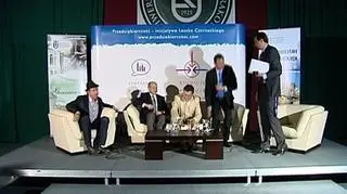 Czy przedsiębiorca to zawód - czy raczej pasja - o tym dyskutowali uczestnicy debaty w ramach inicjatywy "Przedsiębiorczość". Spotkanie odbyło się na Uniwersytecie Ekonomicznym w Krakowie. W debacie udział wzięli Leszek Czarnecki - założyciel Getin Holding, prof. Andrzej Blikle, Henryk Orfinger z Laboratorium Kosmetycznego dr Ireny Eris i Grzegorz Hajdarowicz - z grupy Gremi. Moderatorem dyskusji był Roman Młodkowski, a TVN CNBC Biznes objęła imprezę patronatem medialnym.
