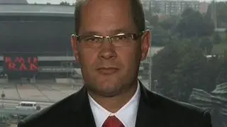 Chemoservis-Dwory dokonuje ekspansji na rynku. Spółka podpisała umowę z oczyszczalnią ścieków Czajka w Warszawie na ok. 10 mln zł, z Remarem na ok. 3 mln zł. Pod koniec lipca informacja o znaczącym kontrakcie, jaki podpisała firma ZEN, należąca do Chemoservisu-Dwory, wywindowała jej giełdowy kurs do poziomu 79 groszy -czyli do ceny o ponad 8,2 proc. wyższej niż dnia poprzedniego. Wartość nowego kontraktu spółki ZEN z firmą Synthos-Dwory, to  około 20 mln zł. Więcej na ten temat w rozmowie Mikołaja Kunicy z Wojciechem Mazurem, prezesem spółki Chemoservis-Dwory.