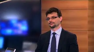 Czy Hiszpanie pójdą ścieżką na jaką po pierwszym uderzeniu kryzysu finansowego wkroczył rząd Irlandii ratując tamtejsze banki? Co sektorowi finansowemu może zaproponować rząd Mariano Rajoya? Spytaliśmy Dariusza Szkaradka, partnera w Deloitte.