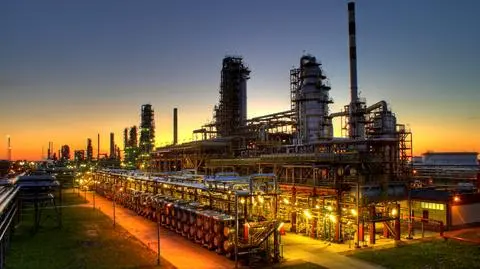 "Rzeczpospolita": Orlen straszy Rosjan