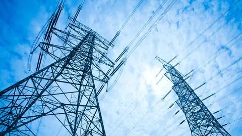 Tauron przez 4 lata zbuduje 5 tys. km nowych linii energetycznych