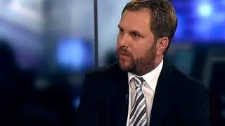 Polskie Linie Lotnicze mają pomysł na załatanie swojego budżetu. Lot Czarters to nowa marka polskiego przewoźnika, dzięki której już za 350 złotych będzie można polecieć czarterem do słonecznego kurortu i z powrotem. Czy LOTowi uda się pokonać kryzys, w programie "Bilans" rozmawialiśmy z Bartoszem Głowackim ze "Skrzydlatej Polski".