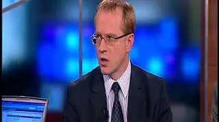 Zaskakująca rekomendacja UniCredit dla Lotosu. Analitycy włoskiej instytucji obniżyli cenę docelową akcji koncernu z 25 zł do zera i potrzymali rekomendację "sprzedaj". Raport wywołał zaskoczenie wśród analityków. Lotos zapowiedział podjęcie kroków prawnych. Działania wyjaśniające zapowiedział też nadzór finansowy. W rozmowie z Markiem Tejchmanem sytuację komentowali Ludwik Sobolewski, prezes GPW i Piotr Woźniak, były minister gospodarki.
