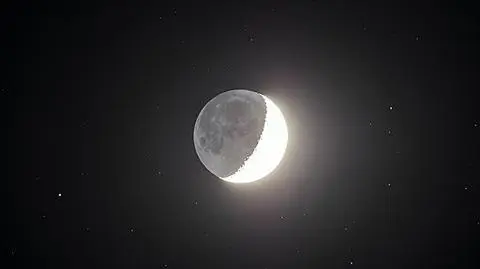 Zaćmienie superksiężyca, papież w USA. Weekend w TVN24 Biznes i Świat