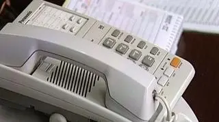 Zysk netto na poziomie 702 milionów złotych - lepszy od oczekiwań. Spółka TP SA podała swoje wyniki i mimo wszystko zawiodła analityków. Nie będzie też dodatkowej wypłaty dywidendy za 2008 rok. Spółka telekomunikacyjna nie zdecydowała się ani na bye back, ani na dodatkową wypłatę. Takie postępowanie na pewno nie ucieszy inwestorów, tym bardziej że spółkę byłoby na to stać. O tym jak spółkę oceniają analitycy na rynku rozmawialiśmy w programie "Dzień na rynkach" z Michałem Marczakiem, analitykiem Domu Inwestycyjnego BRE.