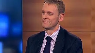 Wzrosły przychody, spadł zysk netto i zysk operacyjny. Spadek marży zysku brutto  w III kwartale Amrest tłumaczy m.in. wyższymi cenami artykułów spożywczych. Spółka do końca 2010 roku chce otworzyć 22 restauracje, mówi Wojciech Mroczyński, członek zarządu Amrest S.A.