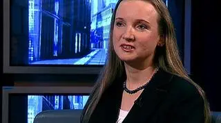 Opodatkowaniu podlegają także wszelkie dochody uzyskane w wyniku handlu internetowego. Wszystko zależne jest od tego, gdzie jesteśmy zameldowani. A jak sytuacja ma się jeśli chodzi o zagraniczne portale? Na te i inne pytania odpowiedziała w studiu TVN CNBC Biznes Joanna Narkiewicz - Tarłowska, doradca podatkowy PwC.