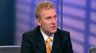 Prezes NBP Sławomir Skrzypek powiedział, że zaangażowanie polskich instytucji w rynek amerykański nie przekracza dwóch procent całego naszego sektora bankowego. Czy to dużo czy mało? Czy mamy się czego obawiać? Na te i inne pytania odpowiadał nasz gość Michał Macierzyński, Bankier.pl.