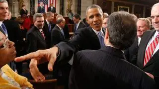 Barack Obama wita się z parlamentarzystami przed wygłoszeniem orędzia