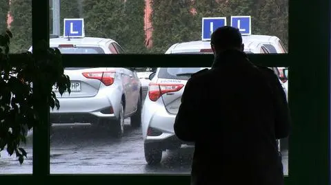 Niemcy zdają egzaminy na prawo jazdy w Polsce