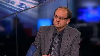 Europejska lokomotywa wyraźnie hamuje. Niemiecka gospodarka, która miała pociagnąć strefę euro, urosła w drugim kwartale o 2,8% w skali roku i 0,1% w porównaniu do poprzedniego kwartału. To w obu przypadkach znacznie gorzej od prognoz. A prognozy na przyszłość znów nie wyglądają dobrze? O przyszłości strefy euro rozmawialiśmy z Profesorem Andrzejem Sławińskim, szefem Instytutu Ekonomicznego NBP.