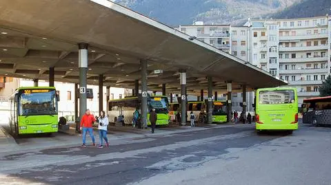 Pasażerowie w Bolzano mają powiadamiać o gapowiczach w autobusach