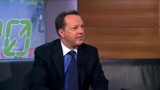 ICBC wchodzi do Polski - będzie pierwszym tak dużym chińskim bankiem w naszym kraju. Suma jego aktywów prawie sześciokrotnie przekracza sumę aktywów polskich banków. Działalność ma ruszyć w kwietniu. Rozmowa z prezesem Dąbrowski Finance, Jarosławem Dąrbowskim.