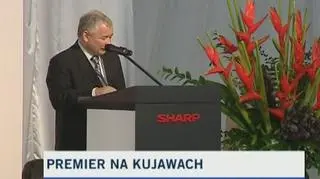 Premier Jarosław Kaczyński podczas otwarcia nowej fabryki Sharpa