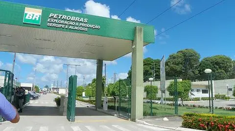 Afera korupcyjna w Petrobras - Szwajcaria blokuje brazylijskie konta