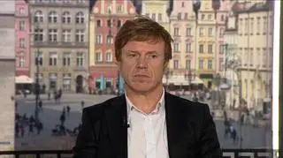 Ustawa deweloperska i mieszkanie dla młodego – czyli dwie nowe regulacje dla rynku deweloperskiego. Nowa ustawa ma nałożyć na deweloperów obowiązek przygotowywania prospektów informacyjnych. A przy zakupie dziury w ziemi klient będzie wpłacał pieniądze na rachunek powierniczy. Z drugiej strony rząd obiecuje nowy program z dopłatami. "Rodzinę Na Swoim" ma zastąpić "Mieszkanie Dla Młodego". W jakiej kondycji jest rynek? Na nasze pytania odpowiadał Dariusz Religa, prezes Religa Development.