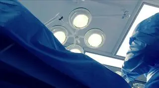 Na początku tygodnia w szpitalu przy ul. Borowskiej we Wrocławiu 57-letni mężczyzna miał przejść operację wycięcia zaatakowanej złośliwym nowotworem nerki. Operacja się odbyła, ale okazało się, że lekarze omyłkowo wycięli pacjentowi zdrową nerkę. 