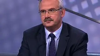 W Polsce wydano 87 koncesji wydobywczych na gaz łupkowy. Dziś surowca w Polsce poszukują amerykańscy giganci Exxon Mobile, Chevron, Conoco Philips. Za najbogatsze w gaz są uważane tereny Pomorza. Działka pod odwierty surowca może być sporo warta. Obecnie ustawa prawo geologiczne i górnicze czeka na podpis prezydenta. Zgodnie z ustawą przedsiębiorca posiadający koncesję może żądać wydzierżawienia ziemi od jej właściciela za wynagrodzeniem. Natomiast jeśli właściciel ziemi uzna, że grunt nie nadaje się, np. do dalszej uprawy, może żądać jego wykupu. Jak w praktyce będzie wyglądać umowa koncesjonariusza z właścicielem gruntu, czy nieruchomości? Rozmowa z Tomaszem Minkiewiczem z CMS Cameron McKenna.