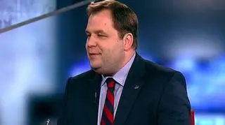 Sebastian Mikosz, pełniący obowiązki prezesa LOT-u, weźmie udział w konkursie na prezesa spółki. Zdaniem gościa programu "Dzień na rynkach" ratunkiem dla LOT-u nie jest inwestor branżowy - wierzy w potencjał Polskich Linii Lotniczych. Z gościem TVN CNBC Biznes rozmawiał Mikołaj Kunica.
