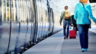 Kolej rozpędza się do 200 km na godzinę