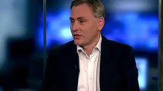 Do końca roku zostaną rozpisane przetargi na wszystkie autostrady w Polsce - zapowiedział w TVN CNBC Biznes Lech Witecki z Generalnej Dyrekcji Dróg Krajowych i Autostrad. W piątek GDDKiA otworzyła oferty na projekty i budowę pięciu fragmentów odcinka autostrady A2 od Strykowa do Konotopy. W pięciu postępowaniach przetargowych zostało złożonych 37 ofert. O szczegóły tych postępowań gościa programu "90 Minut" pytał Marek Tejchman.