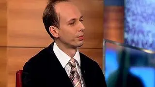 Budżet 2011 bez płacy minimalnej? Komisja trójstronna nie doszła do porozumienia, rząd nie ustalił wysokości płacy minimalnej na przyszły rok. Pracodawcy i związkowcy są zdumieni, a 300 tysięcy pracowników dostających wynagrodzenie minimalne czeka na najważniejsza dla nich informację. Jednak czy ustalanie płacy minimalnej jest w ogóle dobre dla gospodarki? Gośćmi Bilansu byli Piotr Rogowiecki, Pracodawcy RP i Janusz Grobicki, Centrum im. Adama Smitha.  