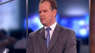 Festiwal sprzecznych rekomendacji dla Biotonu. KBC rekomenduje sprzedaż akcji Biotonu, BZ WBK zaleca trzymanie, a Erste Bank mówi "redukuj", natomiast DnB Nord wydał rekomendację "kupuj" i ustalił cenę docelową dla Biotonu na 45 groszy. O perspektywach Biotonu w programie "Rynki Dnia" Mikołaj Kunica rozmawiał z Tomaszem Jachowiczem, analitykiem BM DnB Nord.