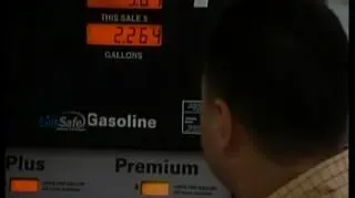 Paliwo coraz droższe w Polsce, ale podwyżki mają miejsce nie tylko u nas. Jednak ceny w różnych miejscach Świata bardzo się od siebie różnią. Wystarczy porównać ceny chociażby w niektórych krajach europejskich, aby przekonać się, że obywatele poszczególnych państw płacą na stacjach paliwowych bardzo różne stawki.Gdzie zapłacimy najmniej, a gdzie najwięcej? 