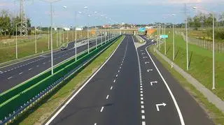 Zamiast obiecanego systemu elektronicznego poboru opłat, na A1 będą nowe bramki