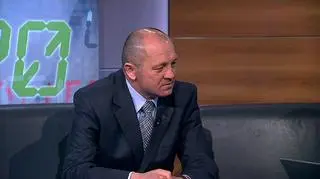 Straty spowodowane wymarznięciem upraw ozimych mogą przekroczyć 3 miliardy złotych. Jednak zdaniem ministra rolnictwa, te straty nie przełożą się na wyższe ceny żywności. Z ministrem Markiem Sawickim rozmawialiśmy też o rolniczych emeryturach - w kontekście zaproponowanych przez rząd zmian emerytalnych.