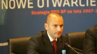 PKO BP stanie się zupełnie nowym bankiem, bardziej konkurencyjnym, rozwijającym się w szybszym tempie tak, żeby został najlepszym pracodawcą w branży finansowej - zapowiada nowy prezes PKO BP. Rafał Juszczak twierdzi, że czuje ogromne wsparcie rady nadzorczej. 