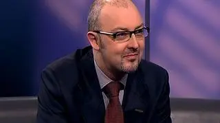 W tym roku zwiększy się liczba centrów handlowych na rynku nieruchomości. W Warszawie jest już kolejne miejsce, gdzie powstanie nowa galeria handlowa. Stolica przyciąga też wielu inwestorów i firm, które poszukują biur. Co się dzieje na rynku nieruchomości związanym z biurami? O tym w magazynie "Pieniądze od Rana" z członkiem zarządu Emmersona, Aleksandrem Skirmunttem , rozmawiał Robert Stankiewicz.