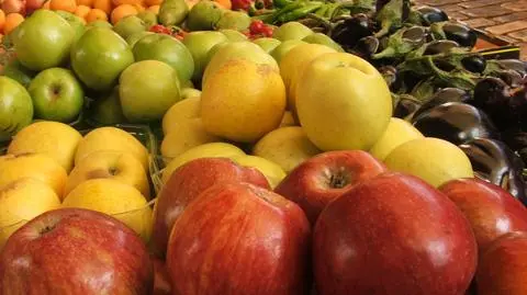 Bronisze: duża podaż warzyw, niskie ceny